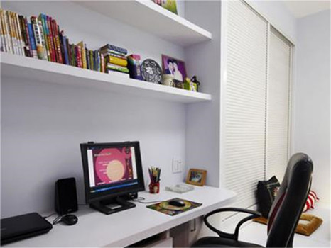 您家有小小的書房嗎？是怎么樣的呢？