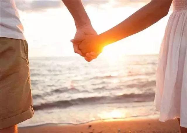 我們合拍的樣子，像極了愛情