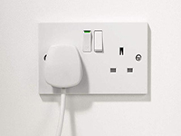 裝修百科：室內電源插座距離地面多高比較合適呢？