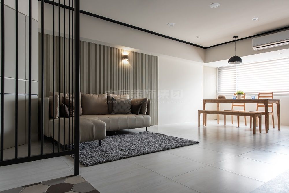 綠地國際花都109m&sup2;極簡風(fēng)格案例