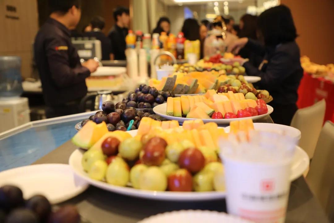 員工生日會丨金秋碩果，共度韶華，祝壽星們生日快樂！